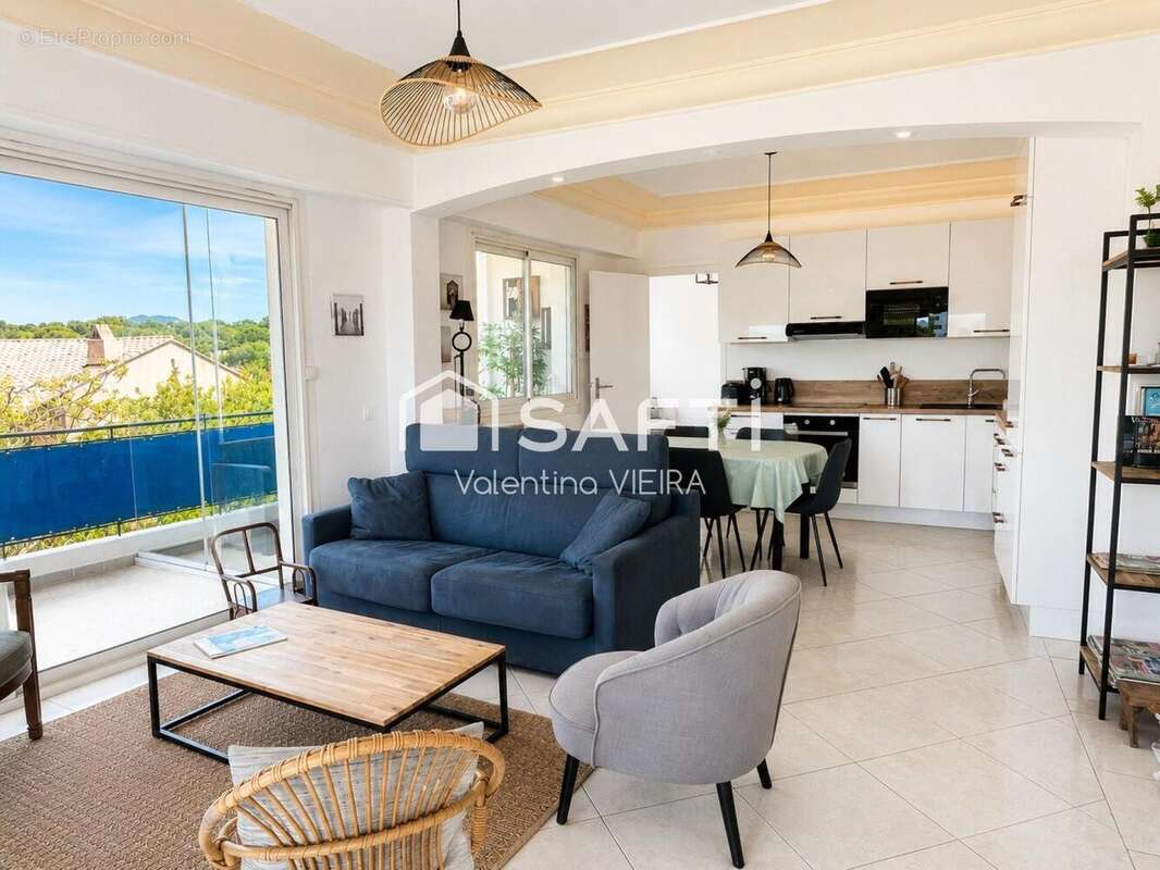 Appartement 70 m² à Saint-Raphael  - photo 4