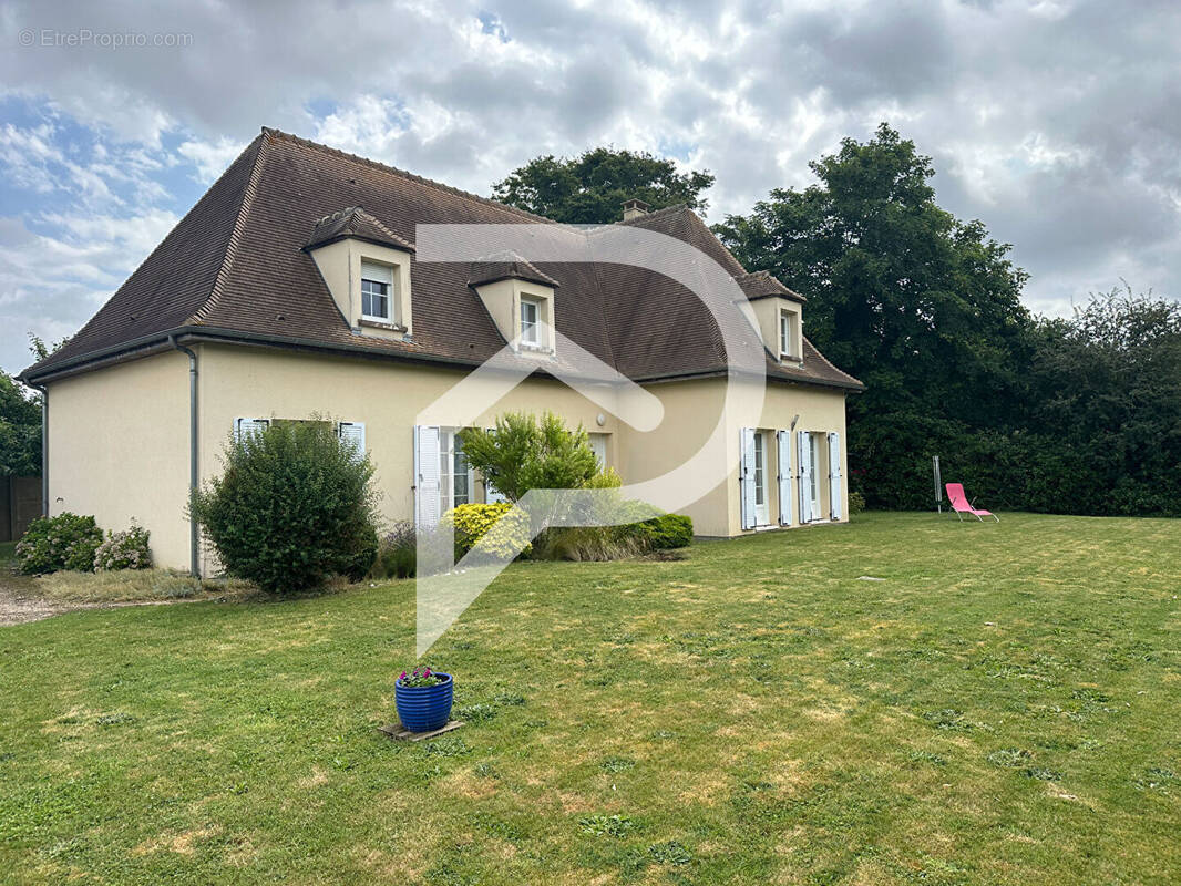 Maison à LE PLESSIS-HEBERT