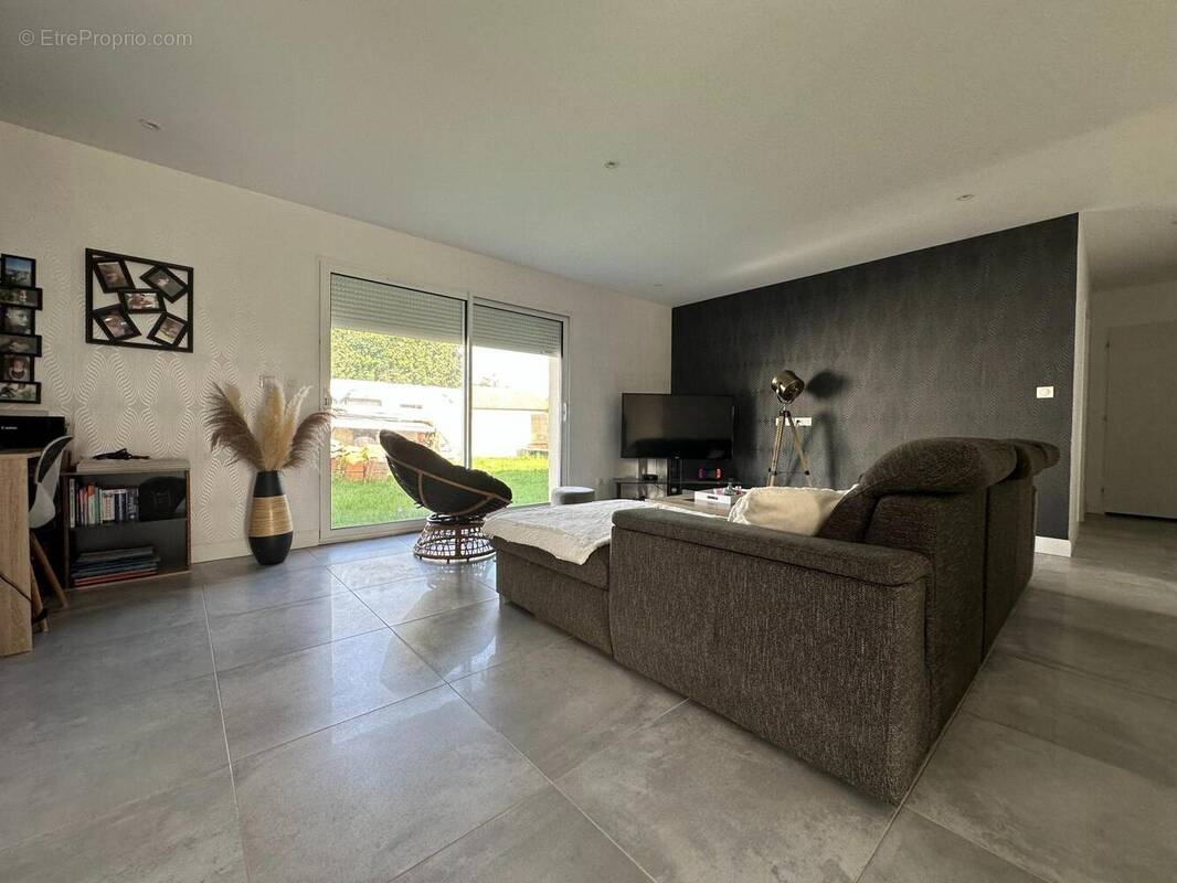 Photo 1 - Maison à QUINCAY