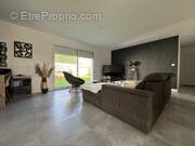 Photo 1 - Maison à QUINCAY