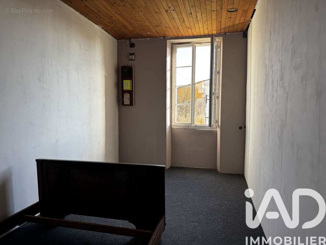 Photo 6 - Maison à SAINT-BONNET-SUR-GIRONDE
