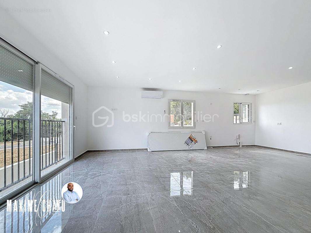 Maison à VAILHAUQUES