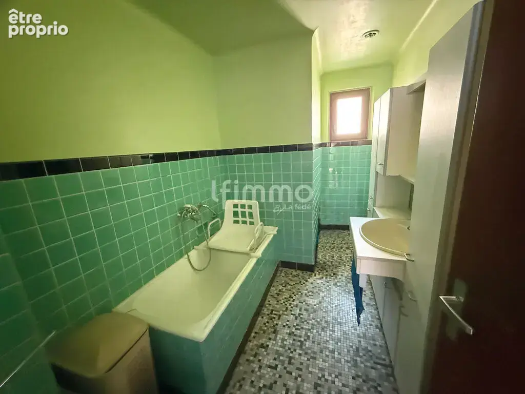 Vends à Brettnach une maison de village avec jardin - photo 10