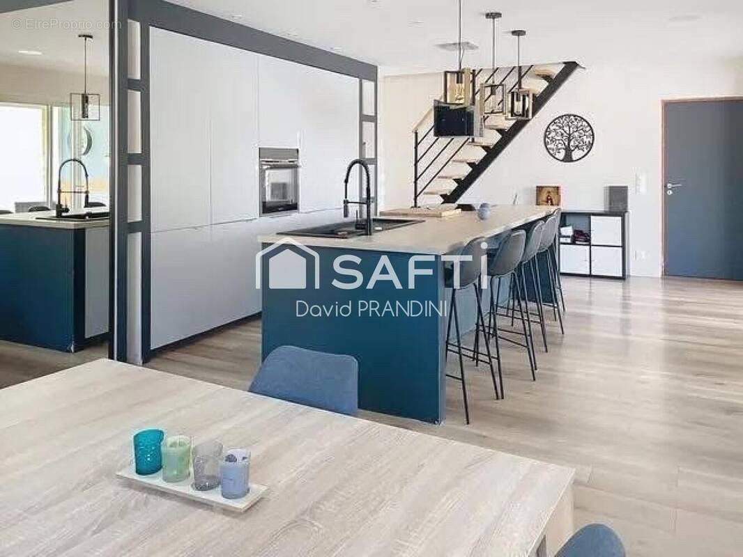 Photo 1 - Maison à LESPIGNAN