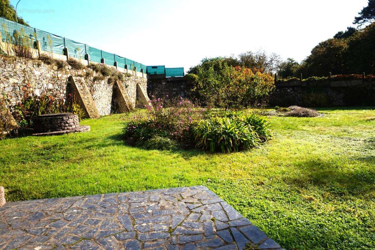 Maison à ETABLES-SUR-MER