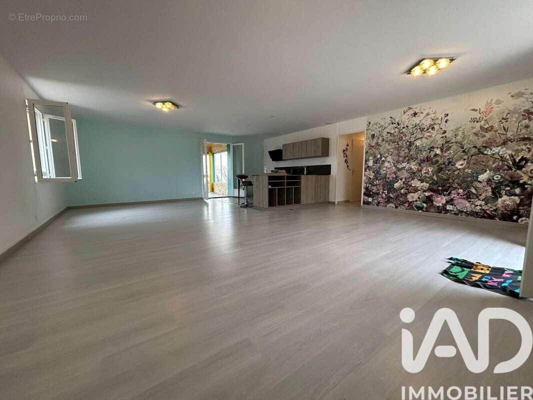 Photo 3 - Maison à SOURCIEUX-LES-MINES