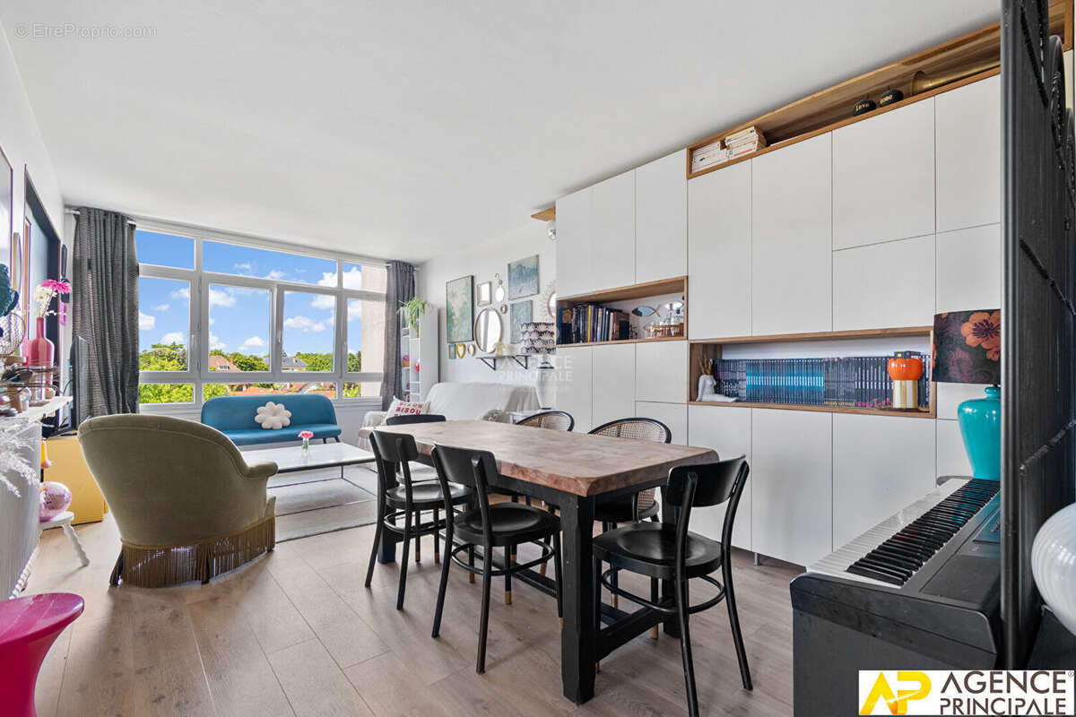 Appartement à MAISONS-LAFFITTE