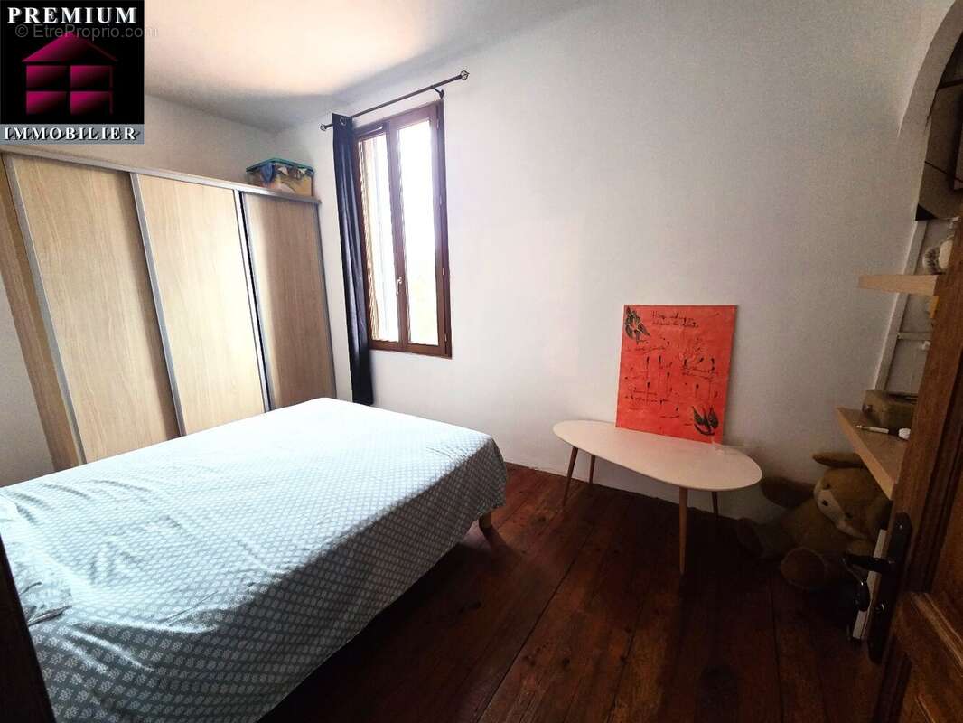 Maison à SAINT-ESTEVE