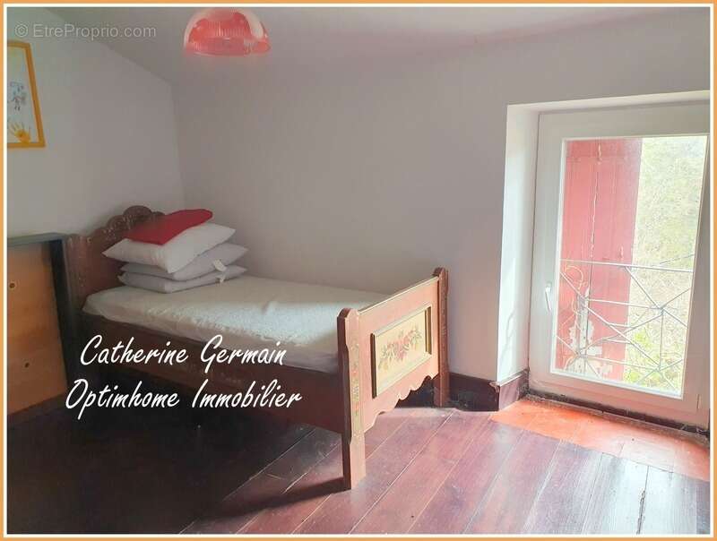 Maison à LESPINASSIERE