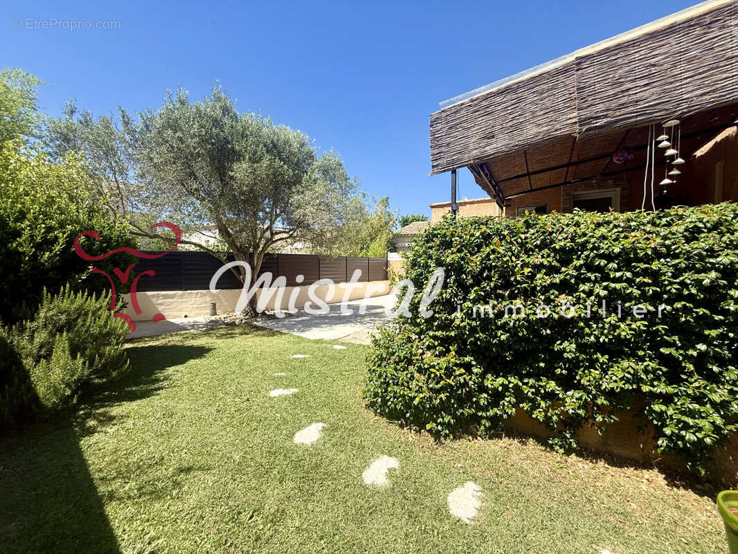 Vente villa plain pied aigues mortes 3 chambres garage - photo 10