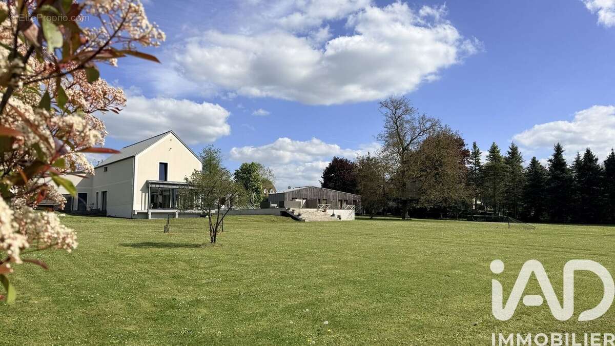 Maison 300 m² à Guigneville-Sur-Essonne  - photo 4