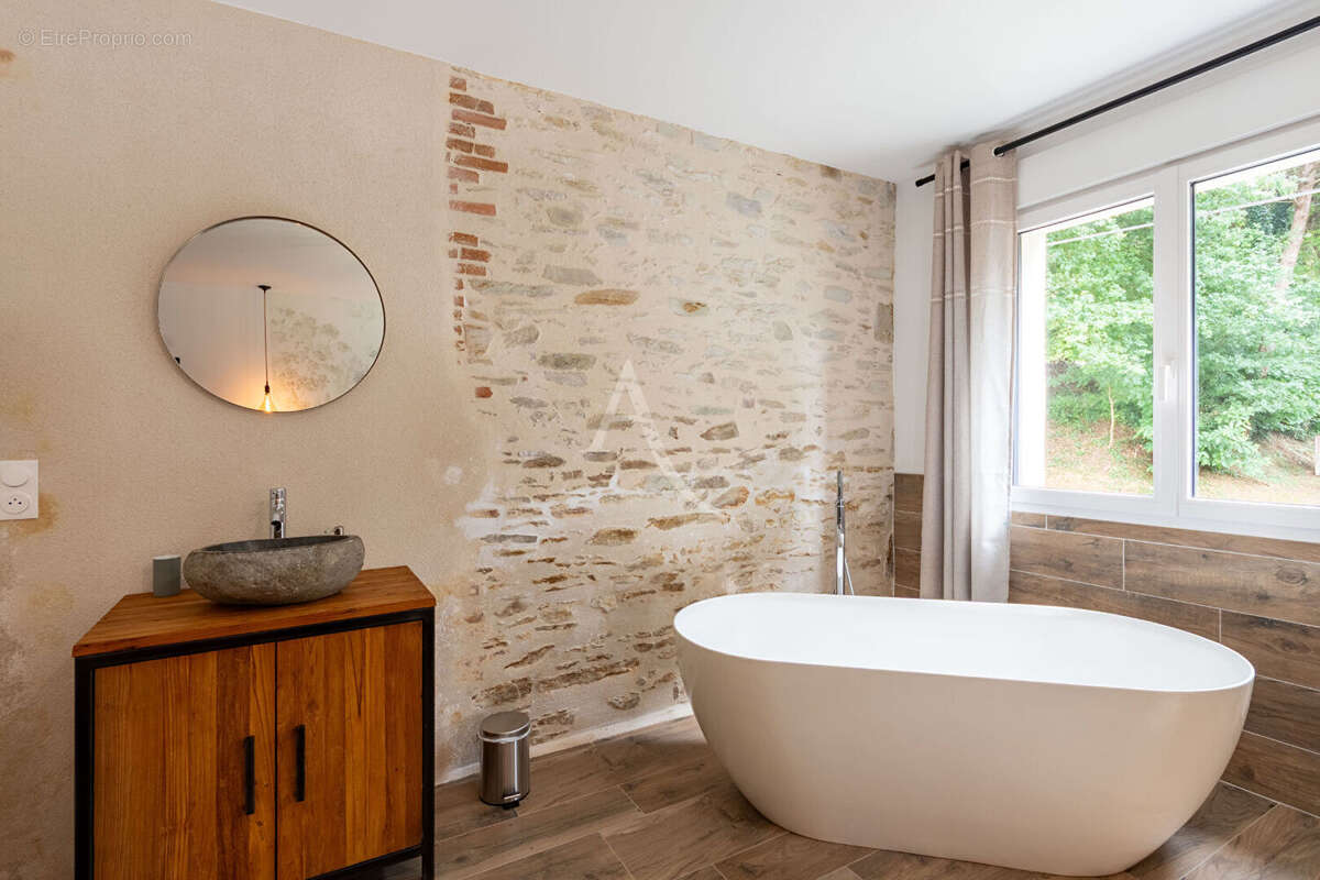 Maison à TALMONT-SAINT-HILAIRE