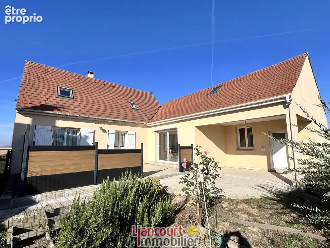 Maison à SAINT-JUST-EN-CHAUSSEE