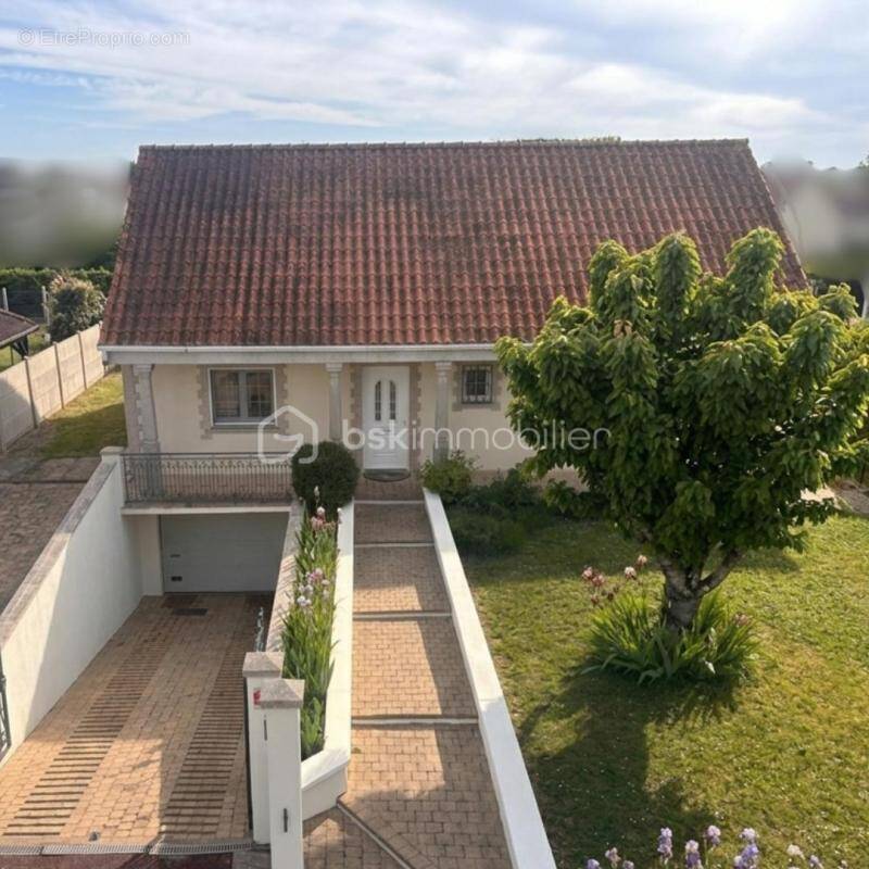 Maison à ORMES