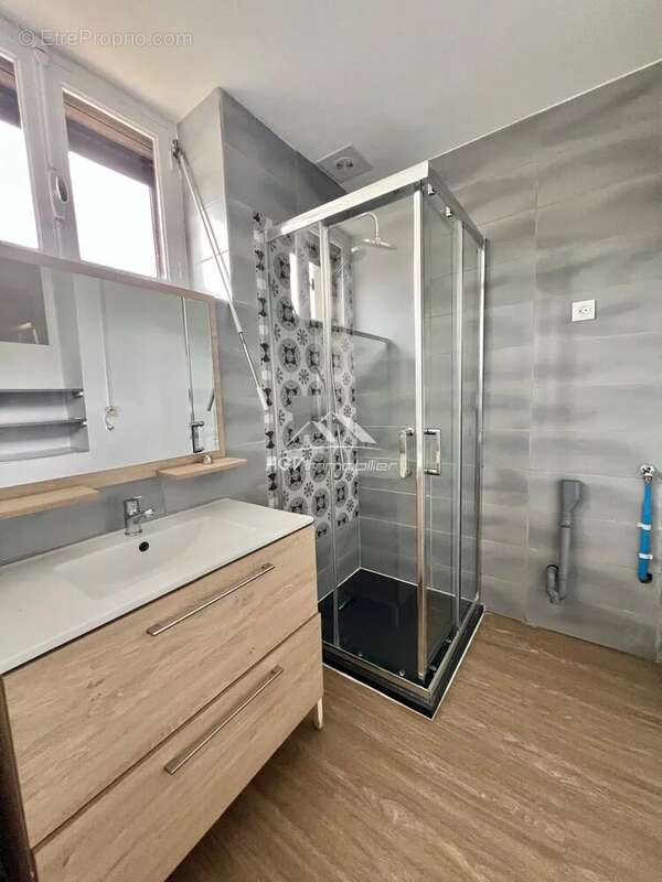 Appartement à LES MAGES