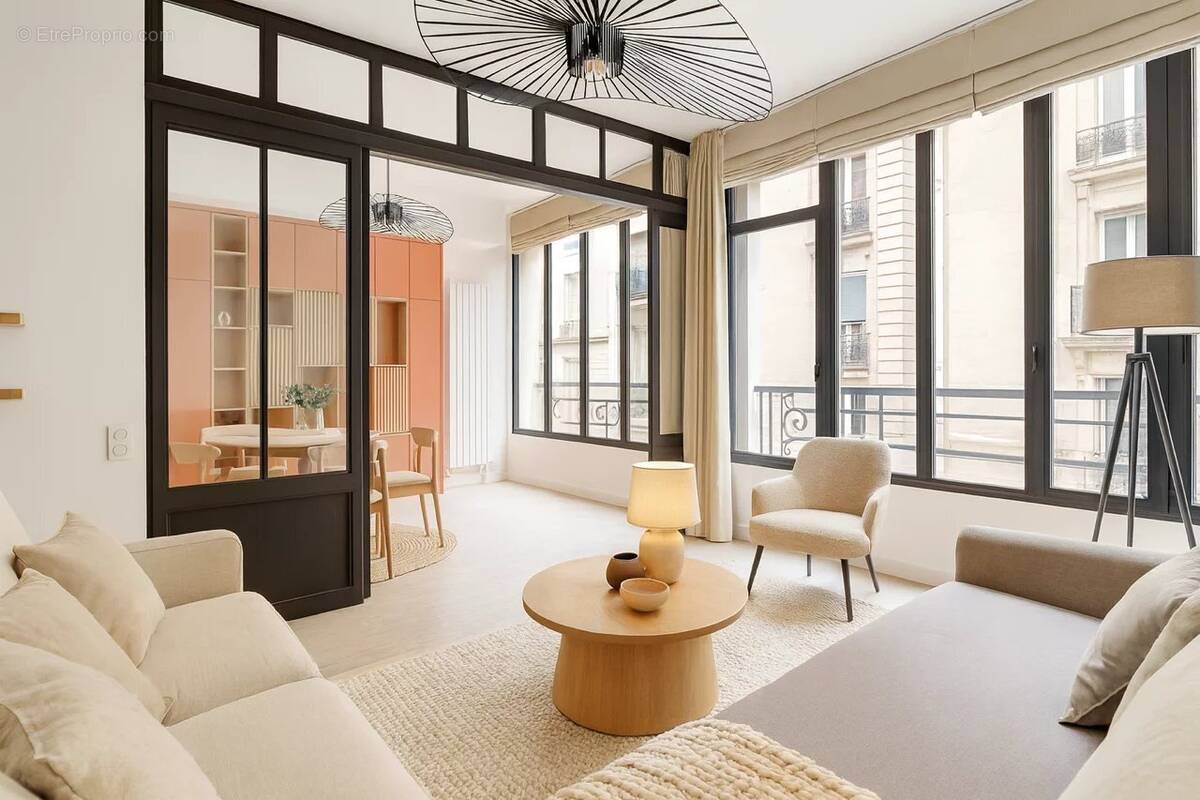 Appartement à PARIS-18E