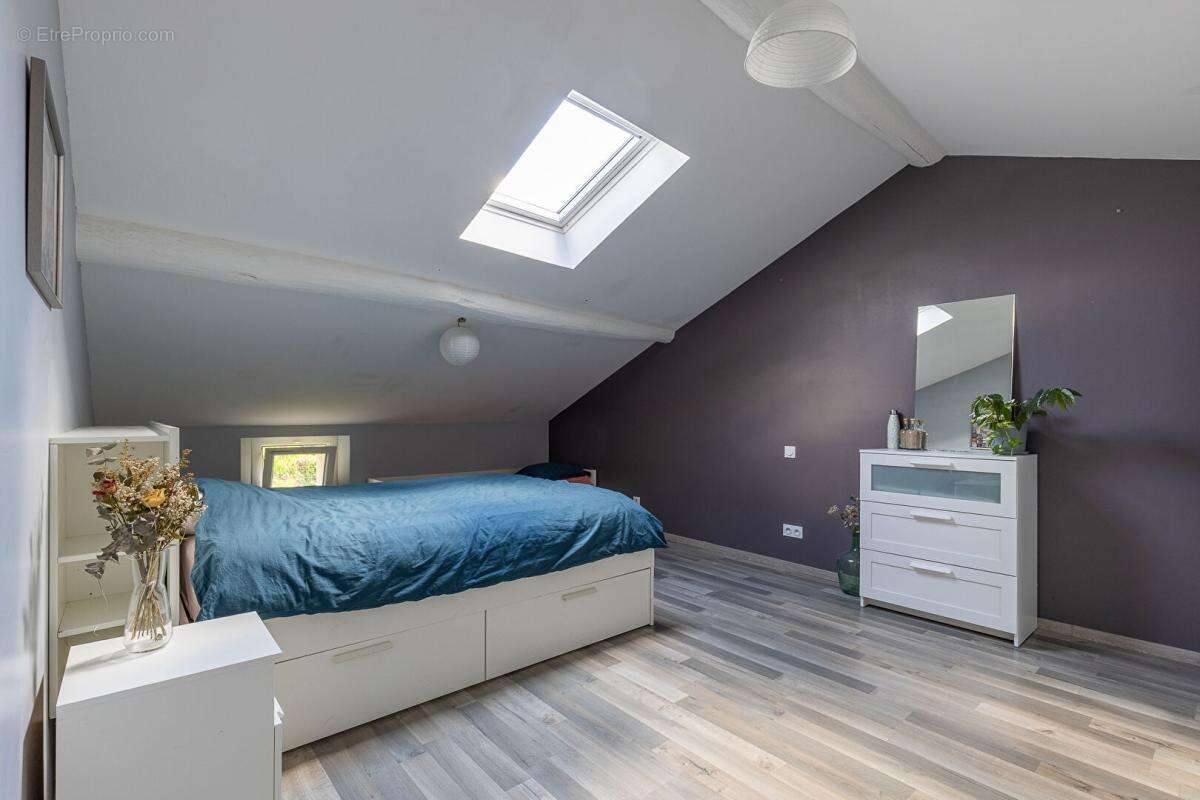 A VENDRE Maison 5 P 140 m2 3 chambres a Canals - 82170 - photo 9