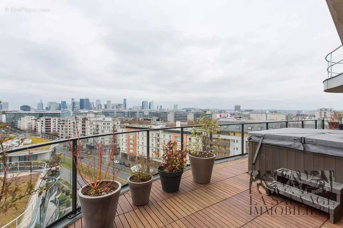 Appartement à COLOMBES