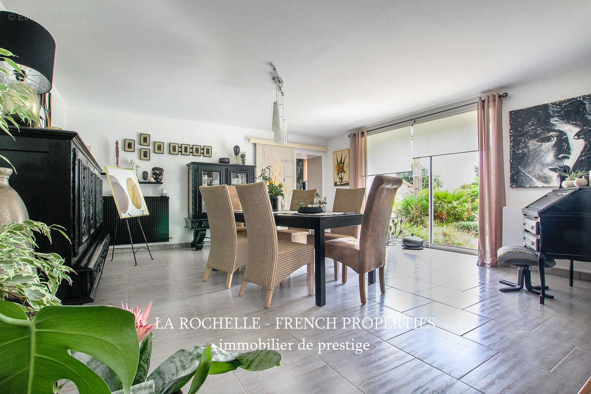 Propriété de campagne avec piscine - proche fontenay le comte - photo 4