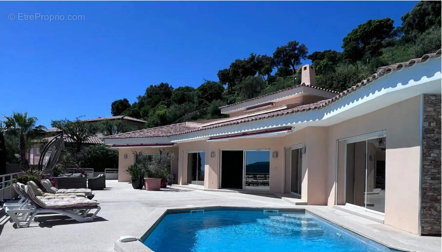 Maison à LA LONDE-LES-MAURES