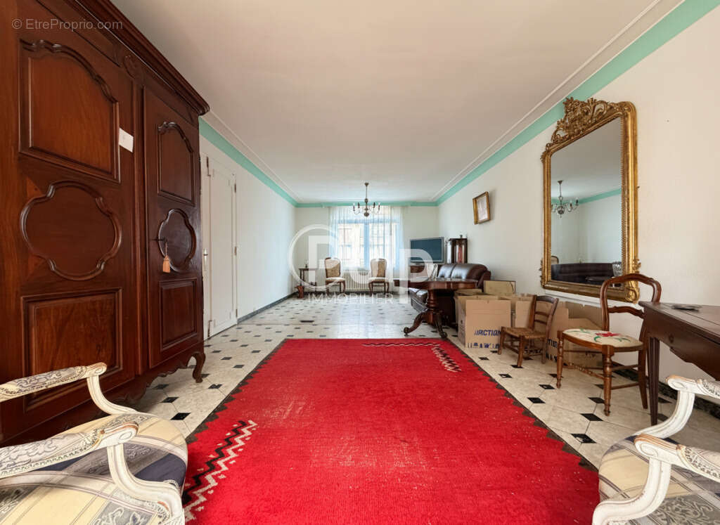 Maison bourgeoise à quelques minutes à pied de la gare d'Arras ! - photo 5