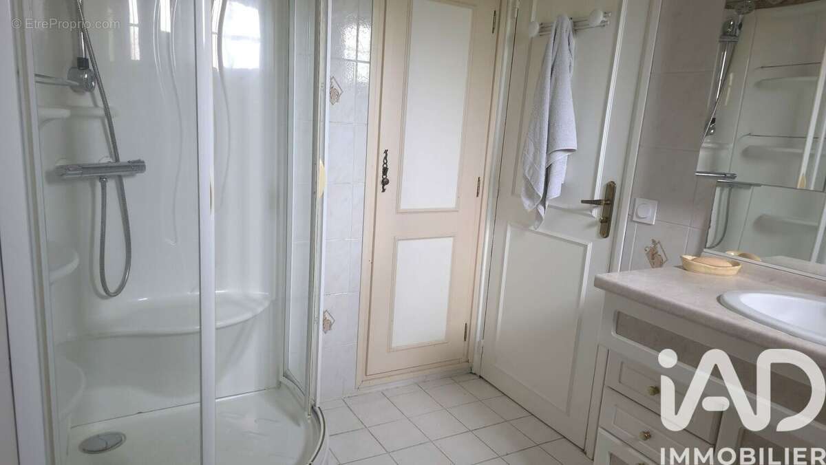 Photo 8 - Maison à SAUVAGNON