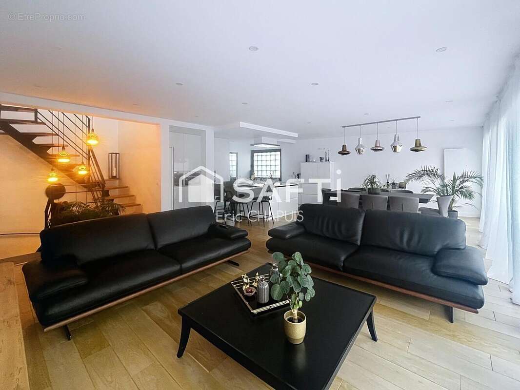 Photo 2 - Maison à CESSON-SEVIGNE