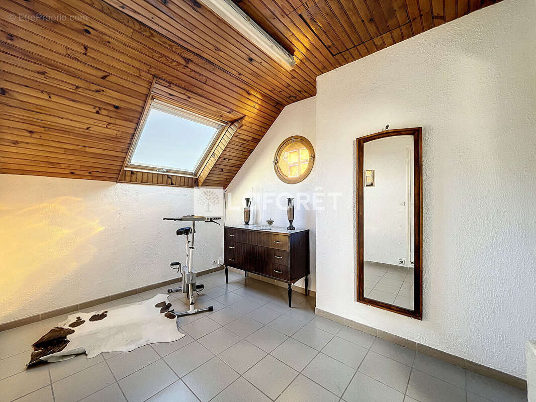 Maison à CHAUMONTEL