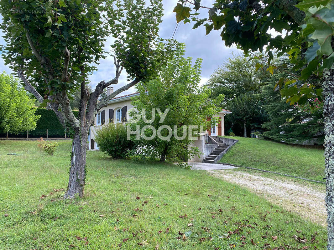 Maison à SAINT-DENIS-DE-PILE