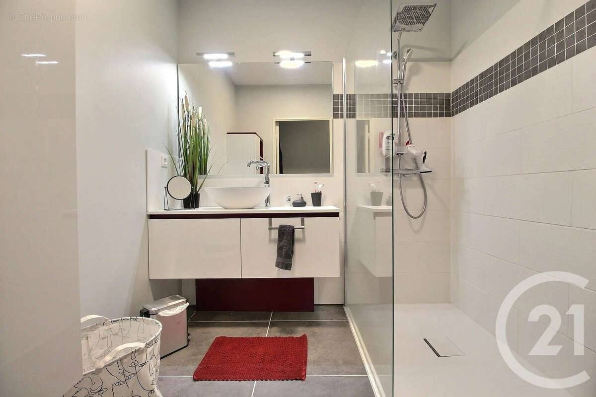 Appartement à ANTHY-SUR-LEMAN