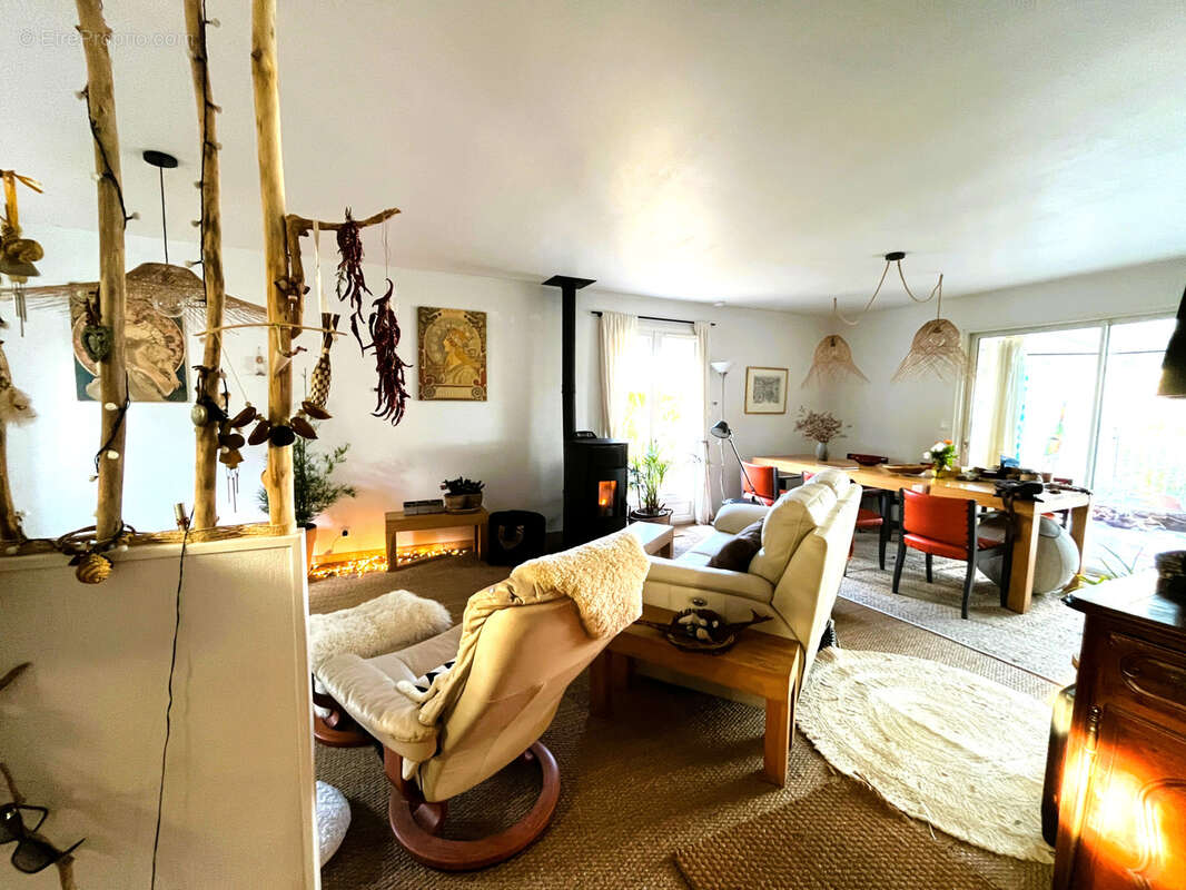 Maison à MESCHERS-SUR-GIRONDE