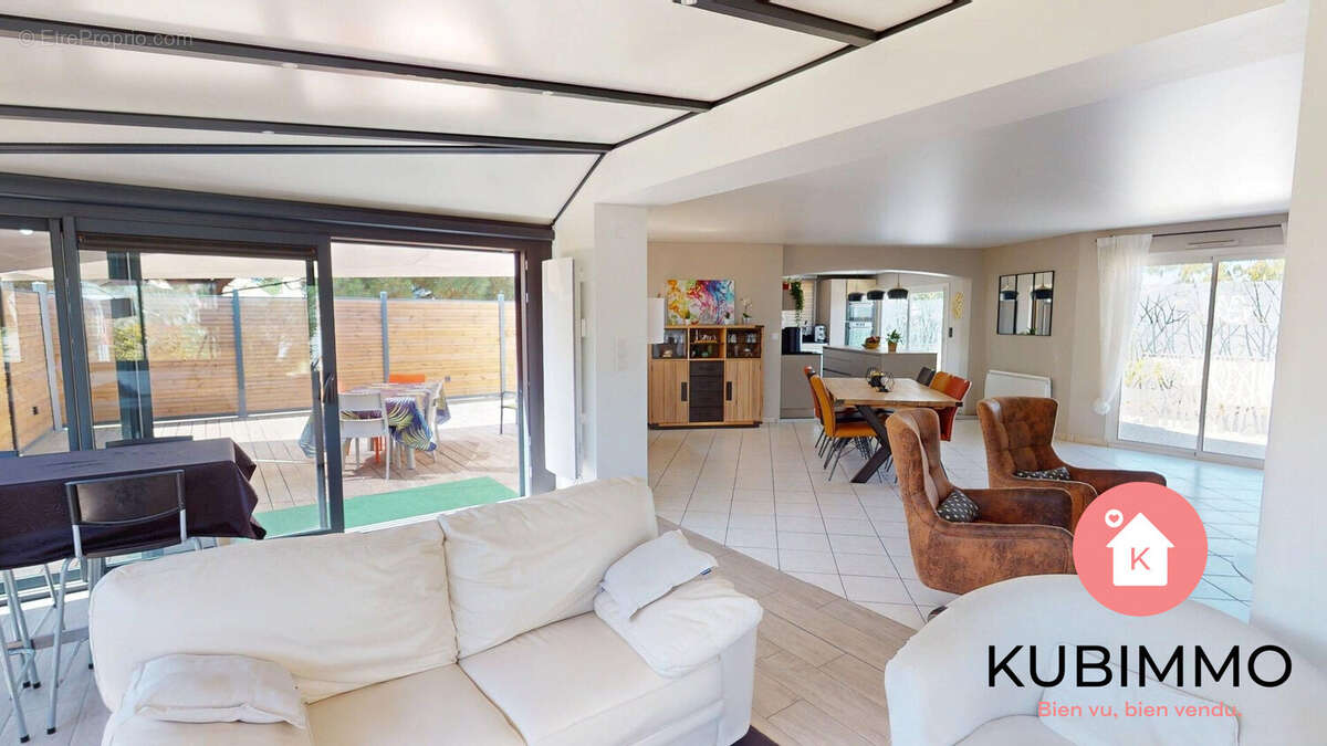 Maison 165 m² à Longeville-Sur-Mer  - photo 8