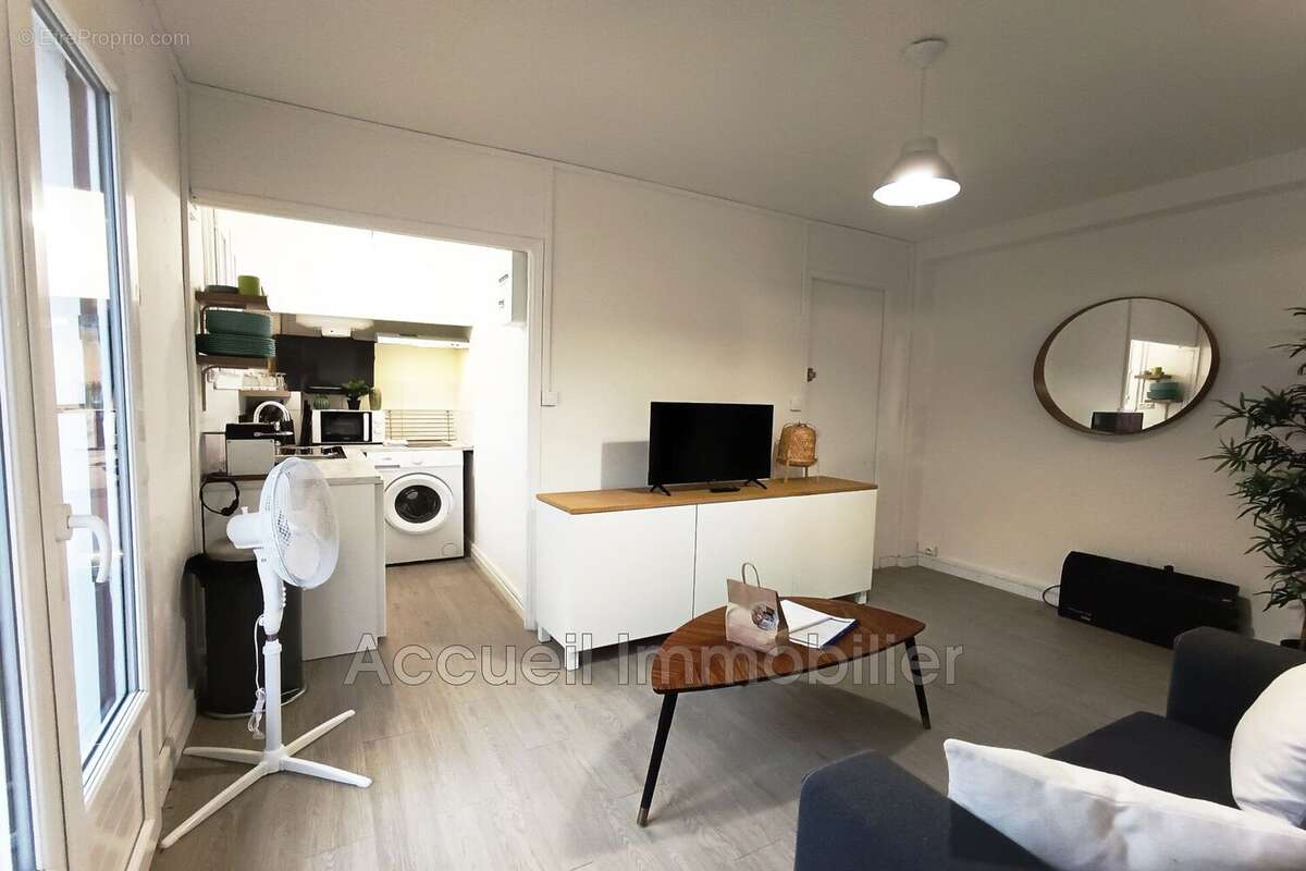 Commerce à LE GRAU-DU-ROI