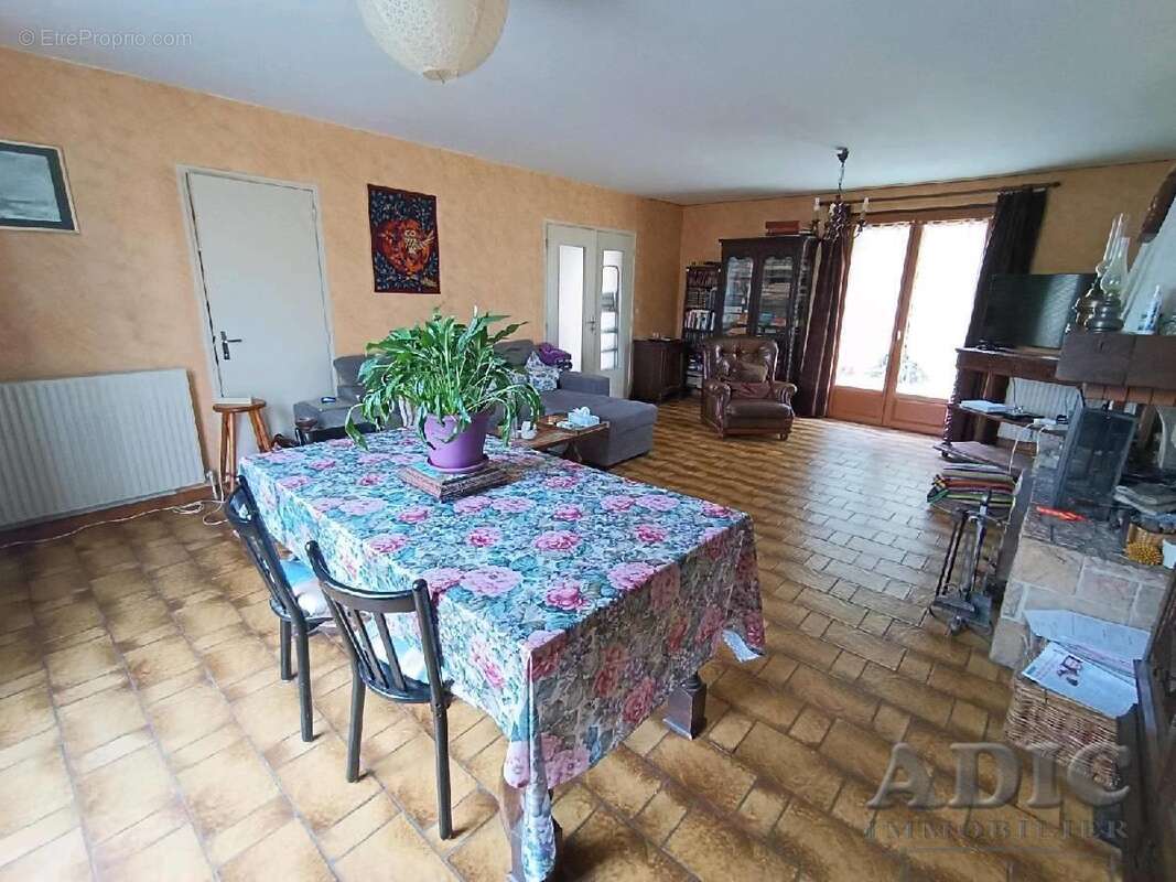 Maison à SAINT-PATHUS