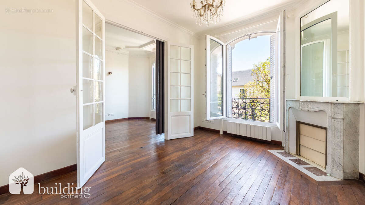 A vendre - Bécon Village - Appartement 3 pièces de 61 m² - photo 5