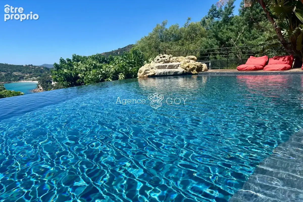 Photo Maison à Rayol-Canadel-Sur-Mer au prix de 4 500 000€