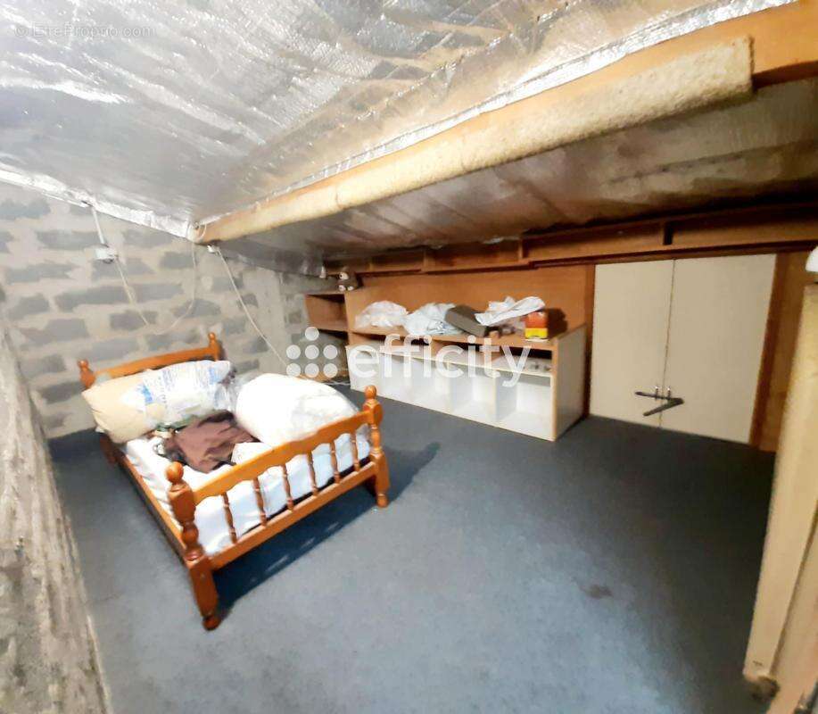 Maison à LES ANGLES