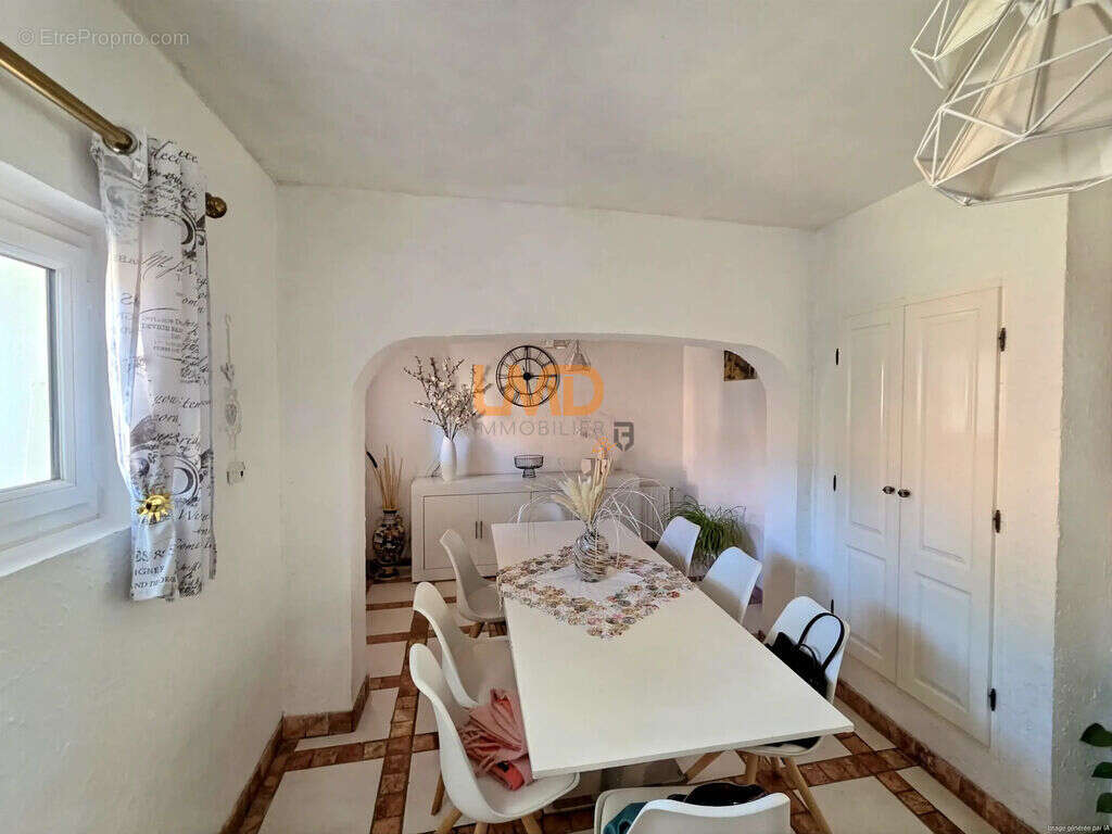 Maison à LA DESTROUSSE