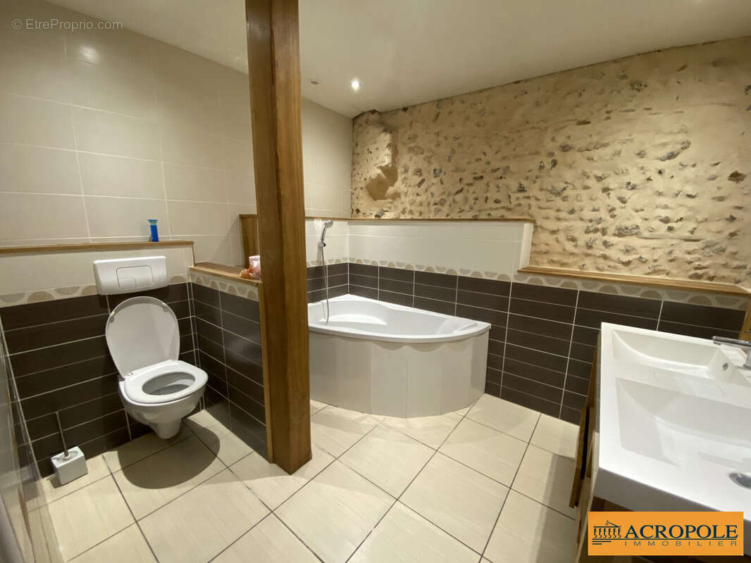 Maison à SAINT-GONDON