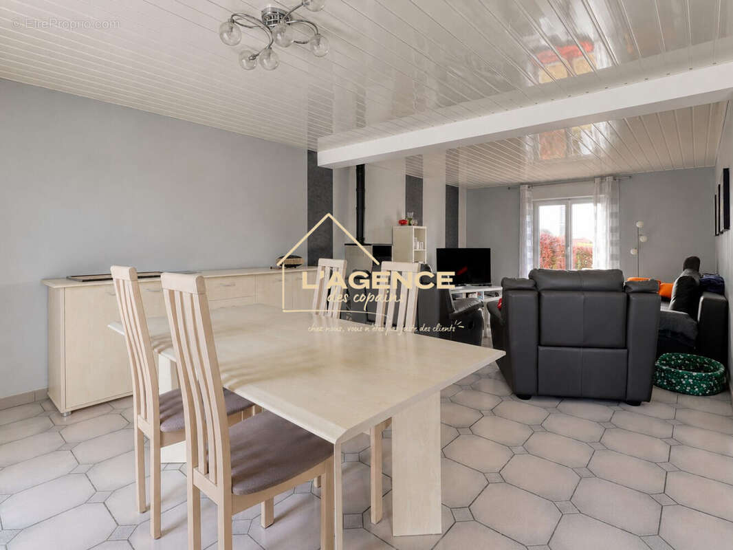 Maison 104 m² à Hondeghem  - photo 4