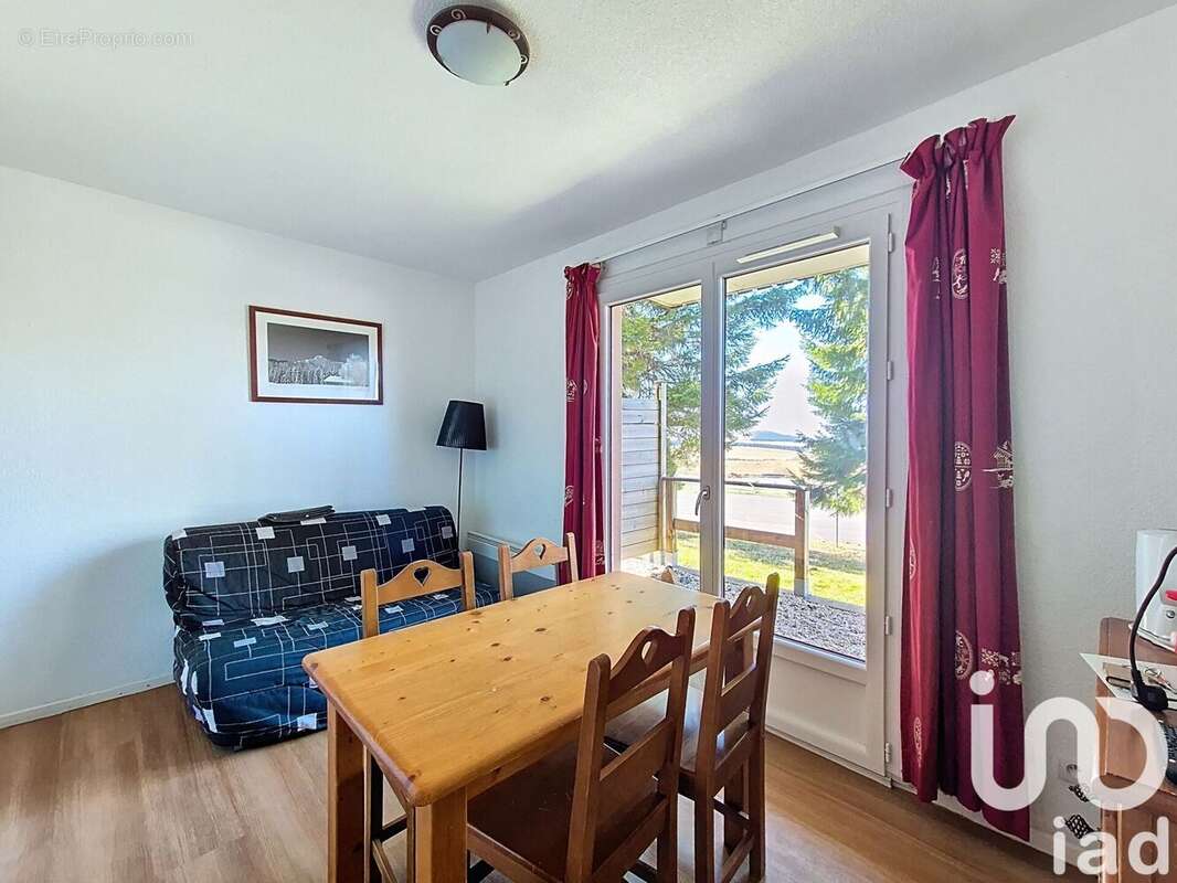 Photo 3 - Appartement à BESSE-ET-SAINT-ANASTAISE