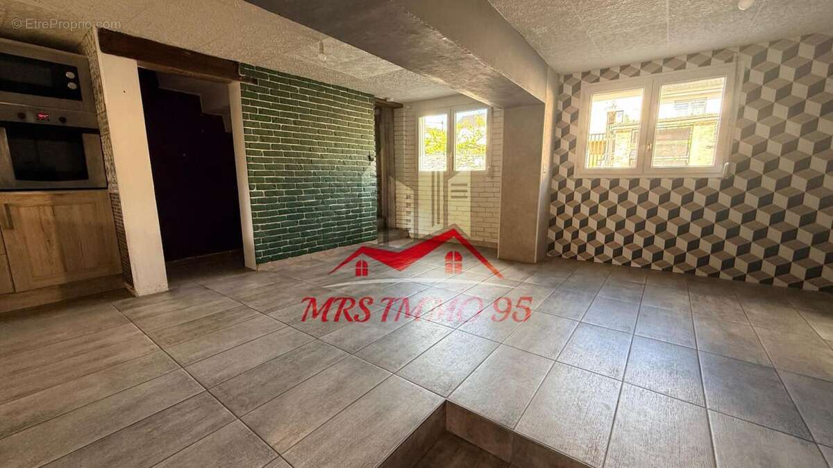 Appartement à VEMARS