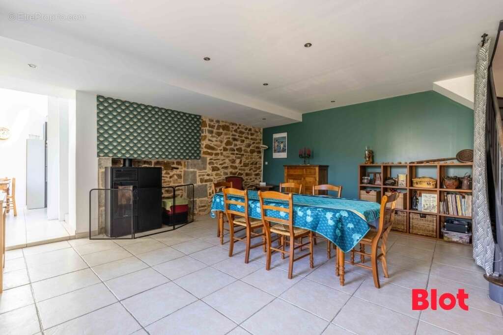 Maison à SAINT-MEDARD-SUR-ILLE