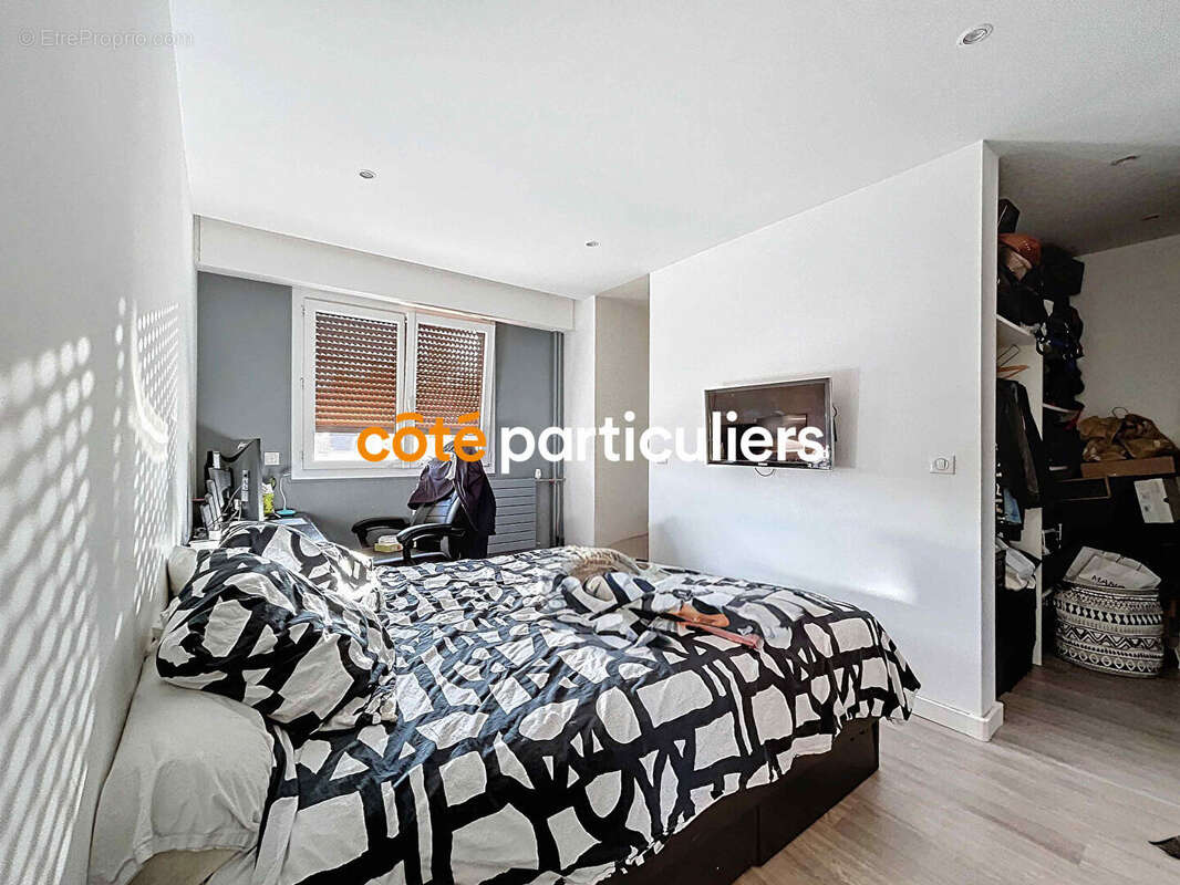 Appartement à SAINT-MAUR-DES-FOSSES