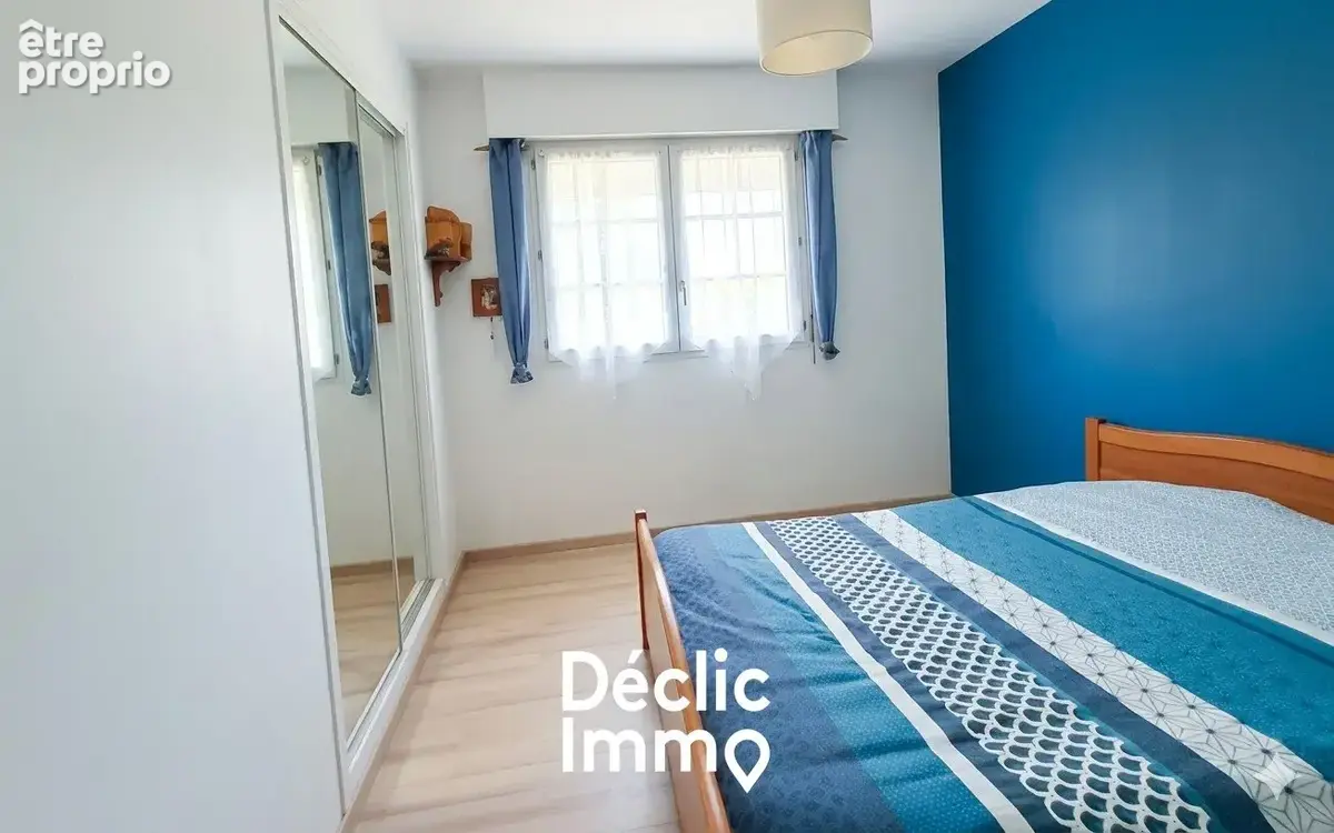 Maison 115m² - parcelle de 710m² + 3 chambres + 1 chambre/atelier + 2 garages (2 voitures + 1 camping-car) - photo 6
