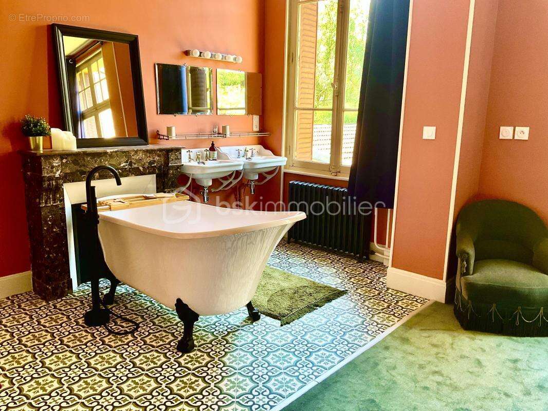 Maison à BELLERIVE-SUR-ALLIER