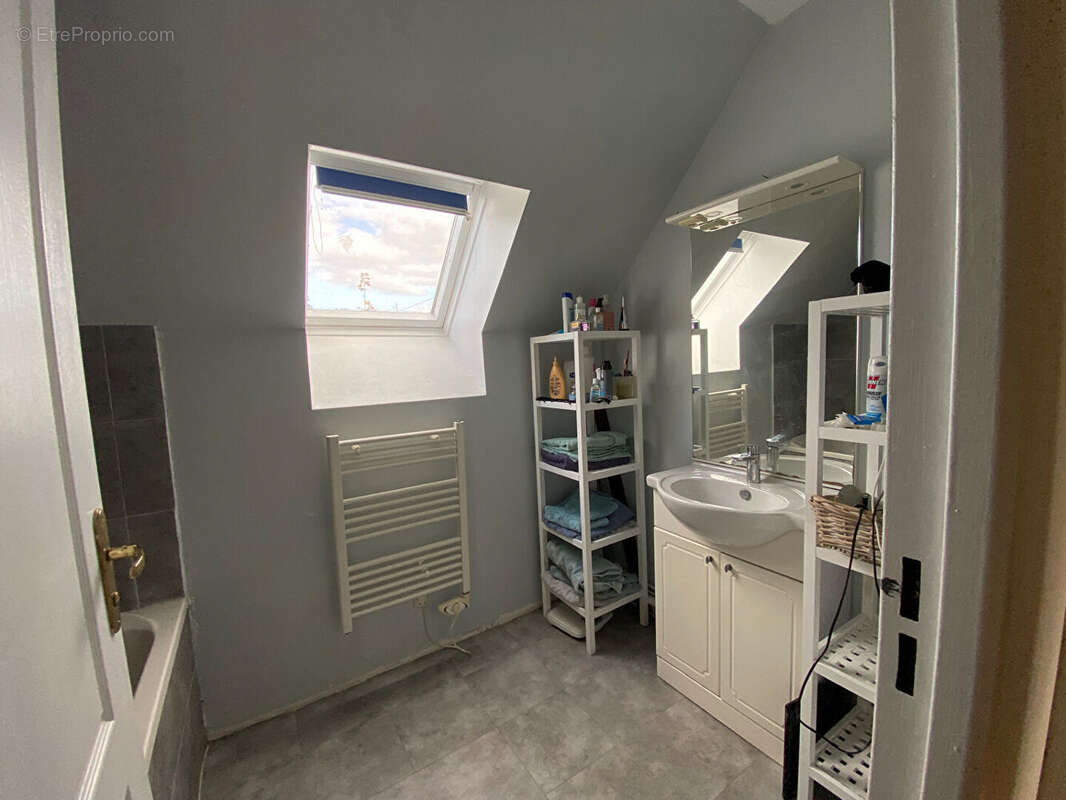 Maison à CONGIS-SUR-THEROUANNE