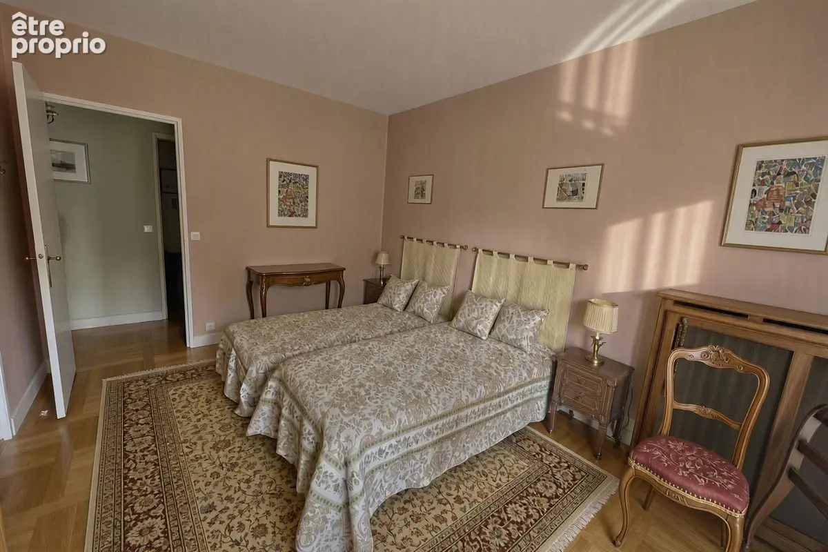 A vendre vaste  appartement à Saint Germain En Laye 5 pièce(s) 122.2 m2 - photo 8
