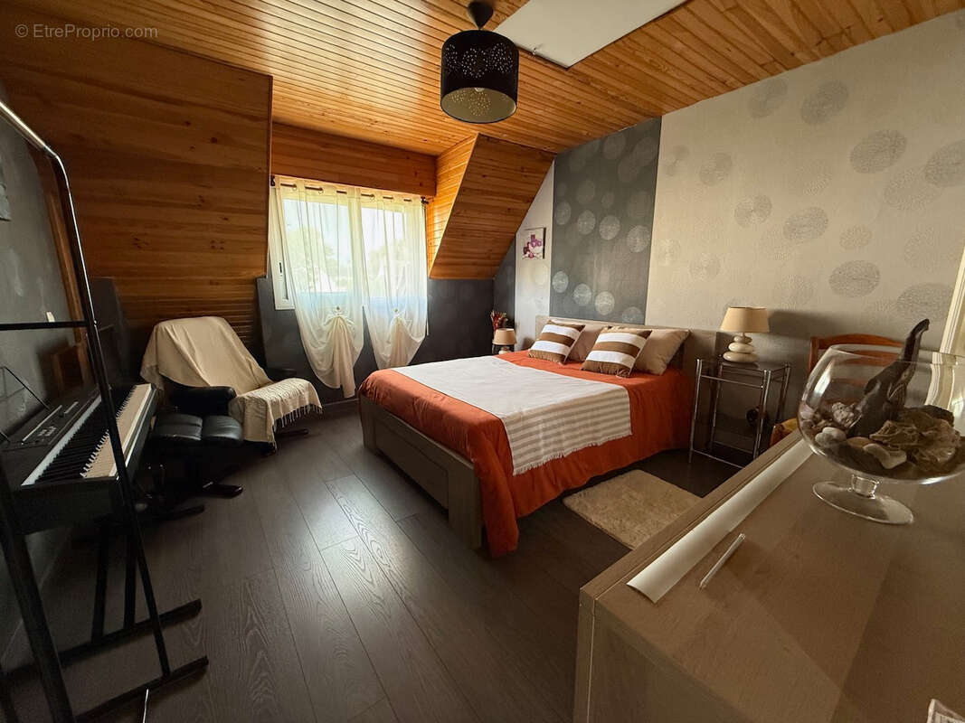 Maison à proximité du bourg - photo 8