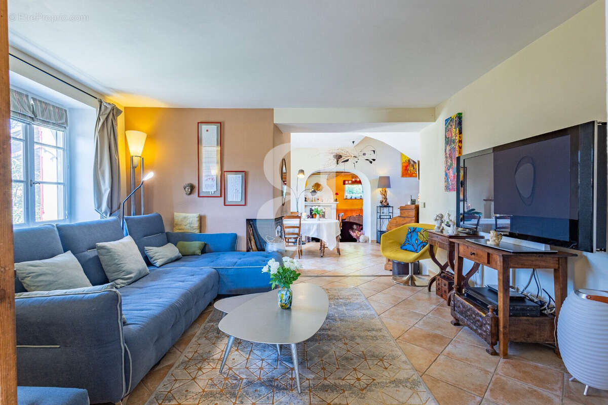Maison à VAISON-LA-ROMAINE